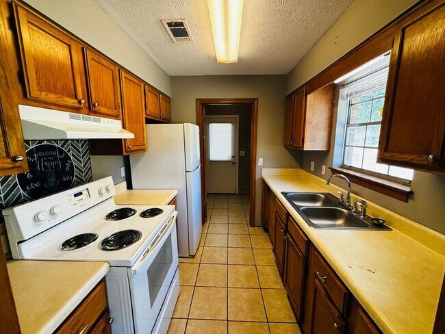 Photo - 116 Timberlawn Rd Unit B