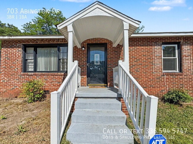 Photo - 703 Abington Dr