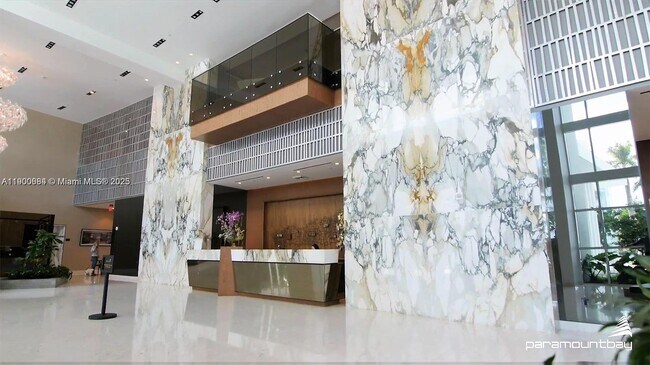 Photo - 2020 N Bayshore Dr Unit 703