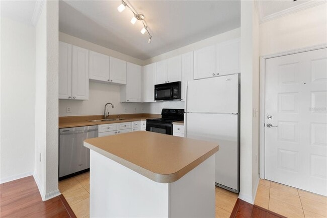 Photo - 4221 W Spruce St Unit 1311