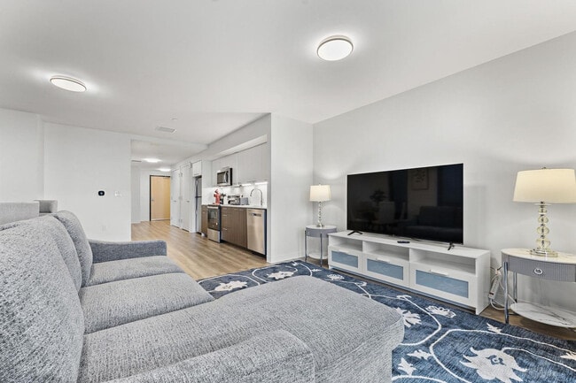 Photo - 280 Western Ave Unidad ID1343274P