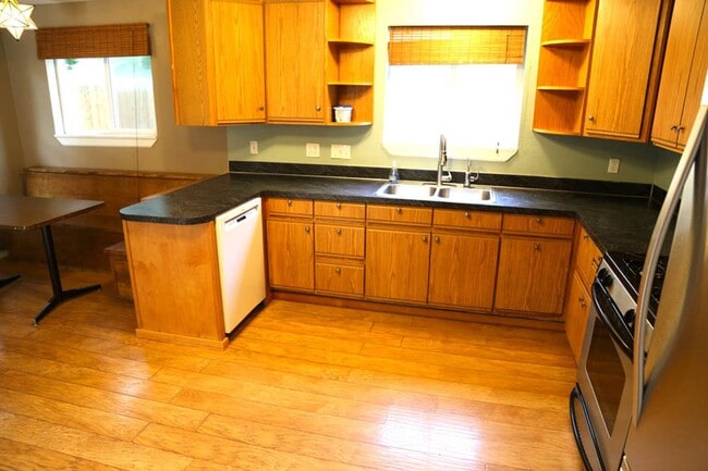 Photo - 3 Bed 1.5 Bath on Dream Place