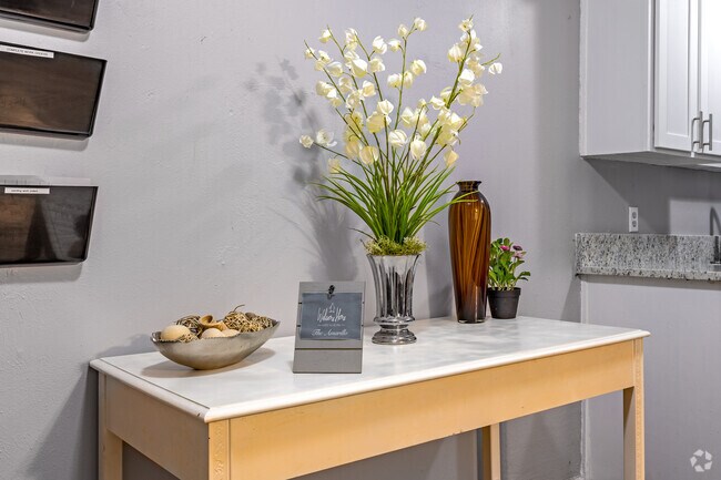 Interior de la oficina de arrendamientos - The Amarillo