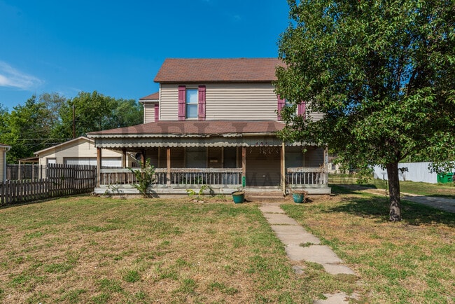 Photo - 421 N Meridian Ave
