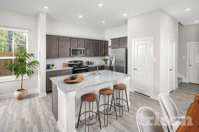 Photo - 9835 Willow Creek Commerce Dr