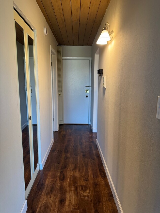 Photo - 2131 N Summit Ave Unit 307