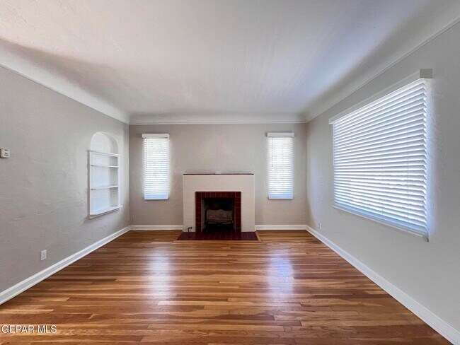 Photo - 2119 N Stanton St House