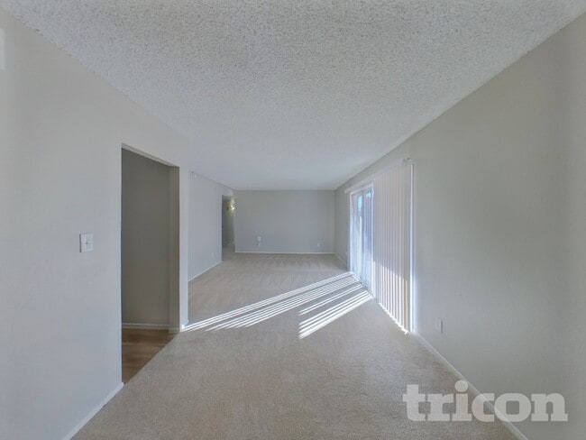 Photo - 1013 W Anderson Dr