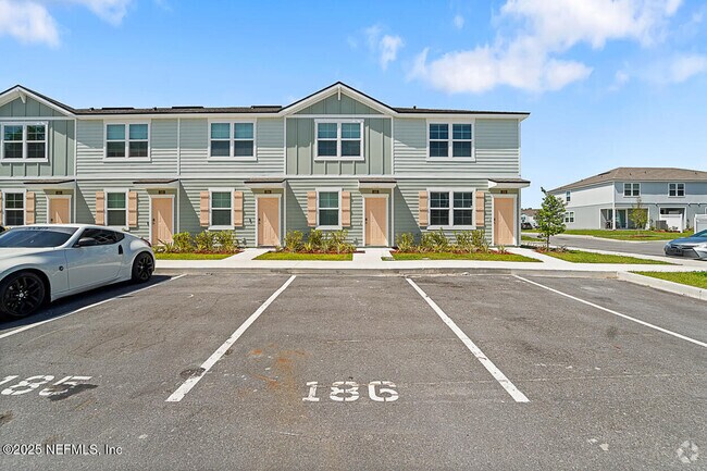 Building Photo - 580 Running Wds St Rental