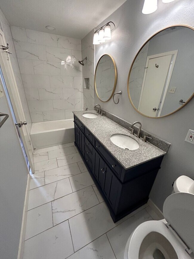 Photo - 2750 Ridgewood St