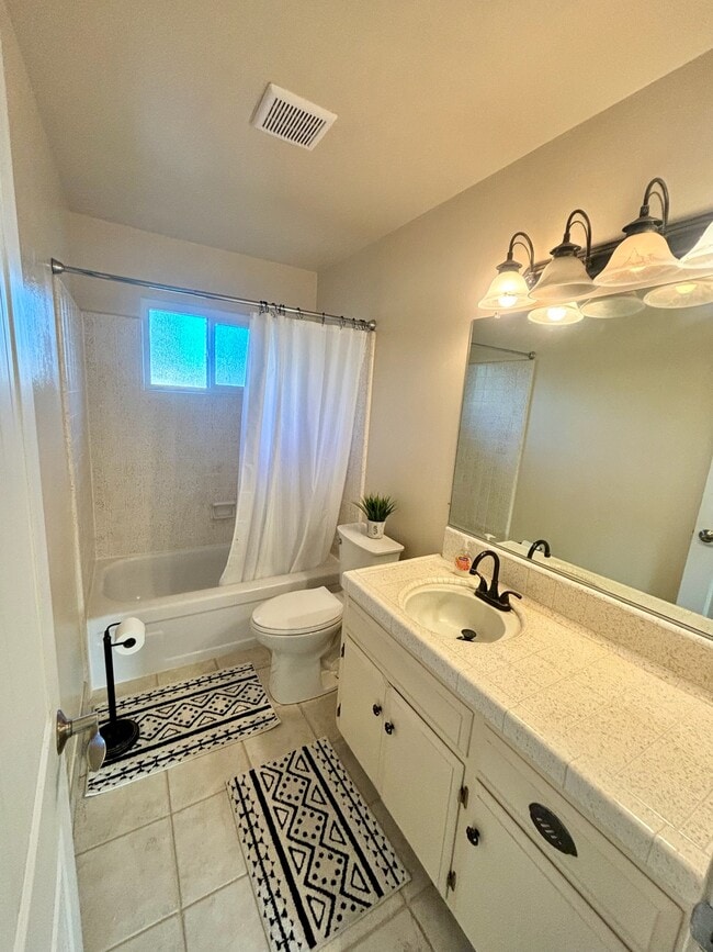 Photo - 2161 Larkin Rd