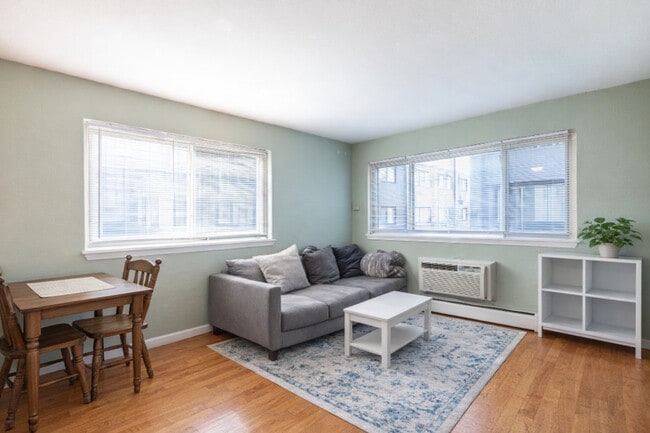 Photo - Stadium Village Apartments