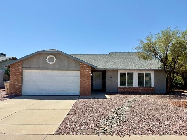 Building Photo - 7349 W Denton Ln