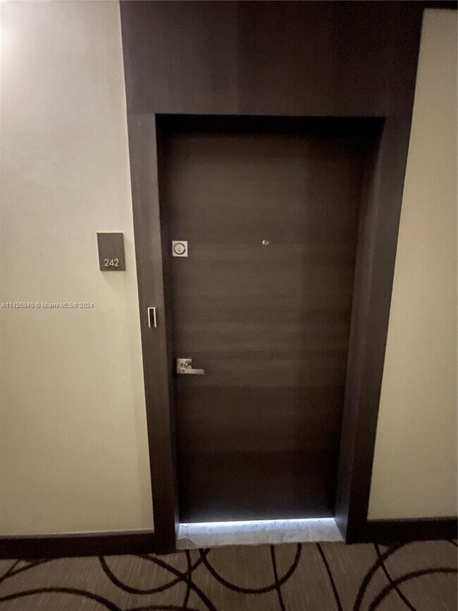 Photo - 20515 E Country Club Dr