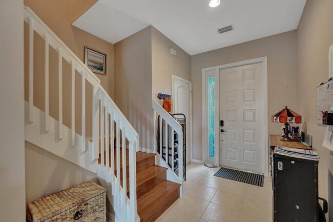 254 River Bluff Ln