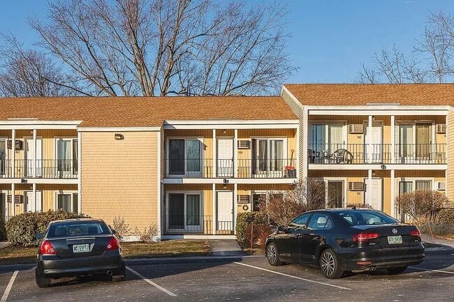 Building Photo - Dover NH Unit 808