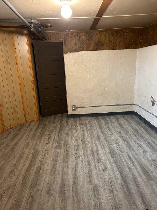 Photo - 305 1/2 Elm St Unidad 305.5