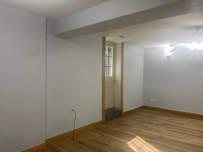 Photo - 4619 S Prairie Ave