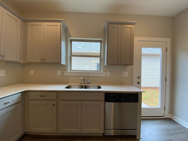Photo - 14332 Chase Dr