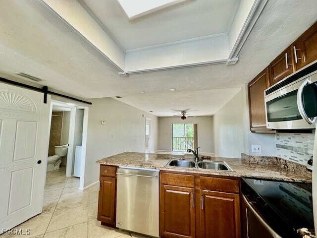 Photo - 4790 S Cleveland Ave Unidad 207