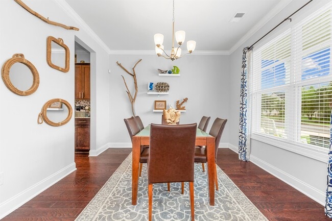 Photo - 1399 Berkshire Ave