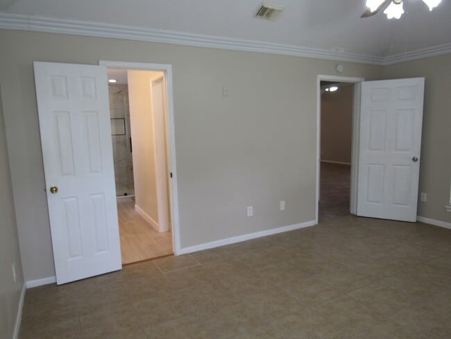 Photo - 10139 Cedaredge Dr