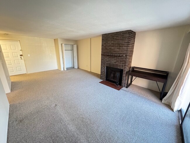 Photo - 1580 Massachusetts Ave Unit 4F