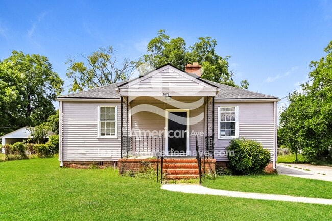 Building Photo - 2017 Kennedy Dr