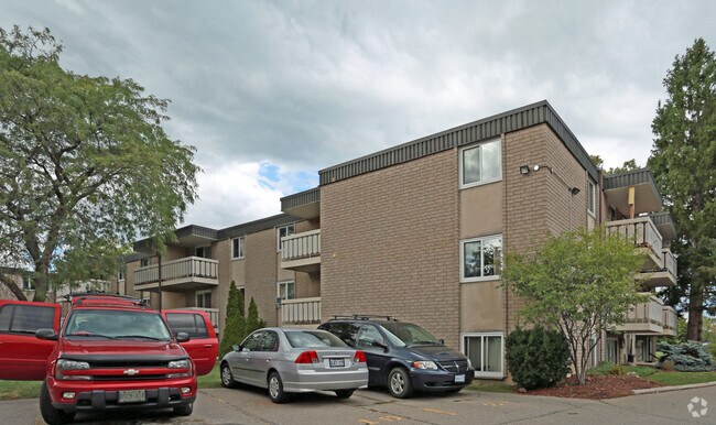 Photo - Lakeside Gardens