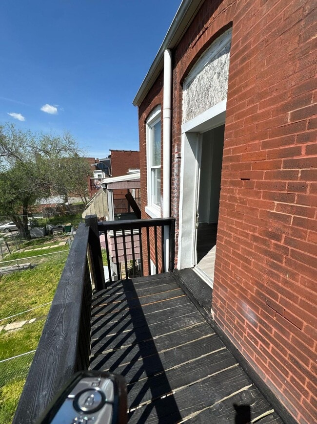 Photo - 4005 S Grand Blvd