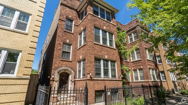 Building Photo - 5006 N Wolcott Ave Unit G Rental