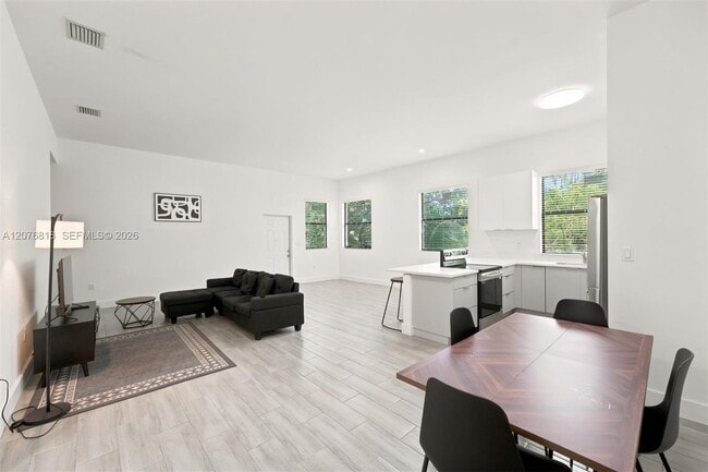 Photo - 1544 NW 59th St