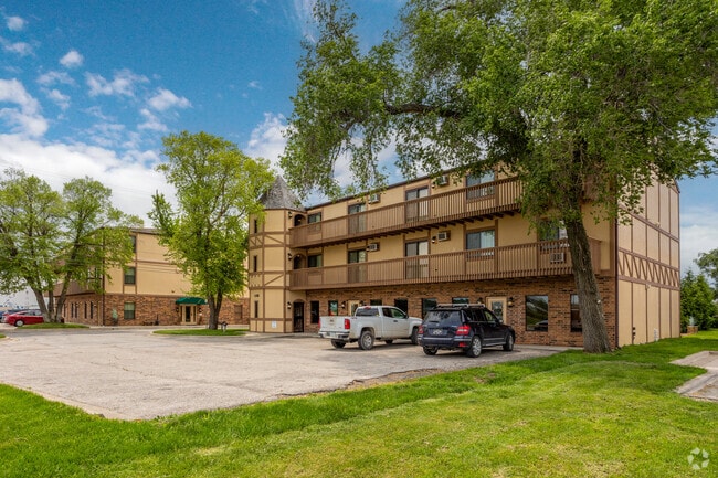 Building Photo - 1165 S Riverside Dr Rental