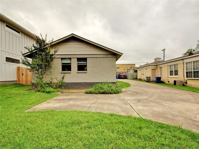 Photo - 4703 Rosedale Ave Townhome