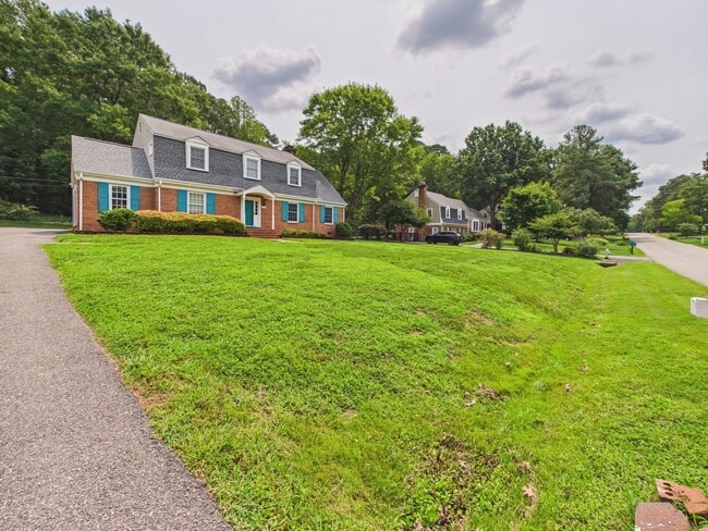Photo - 1519 Chauncey Ln