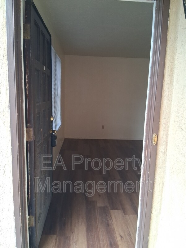 12200 Candelaria Rd NE Unit A