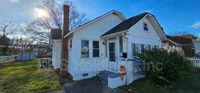 Photo - 515 Powhatan Pkwy