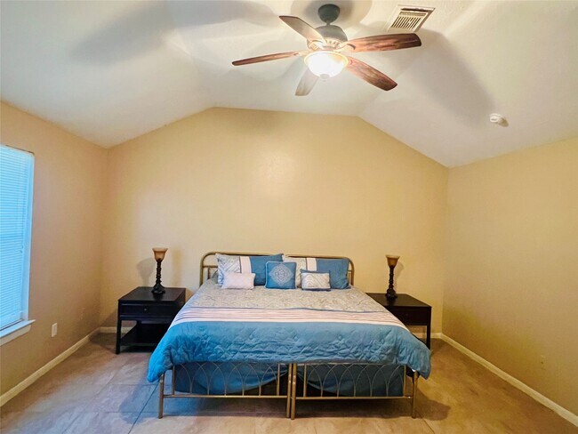 Photo - 22814 Tree House Ln