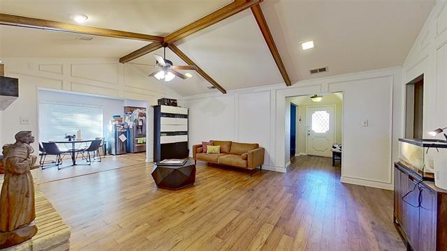 Photo - 2628 Riveroaks Dr