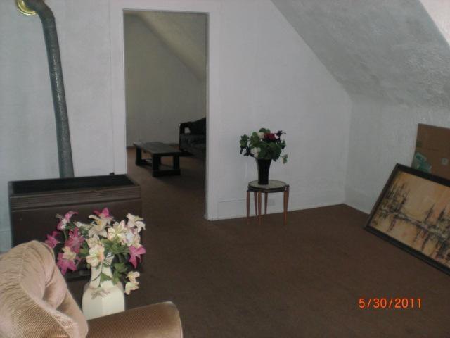 Photo - 562 Wilson St