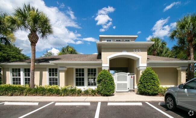 Building Photo - Brantley Terrace gated community in Altamo... Unit 109 Rental