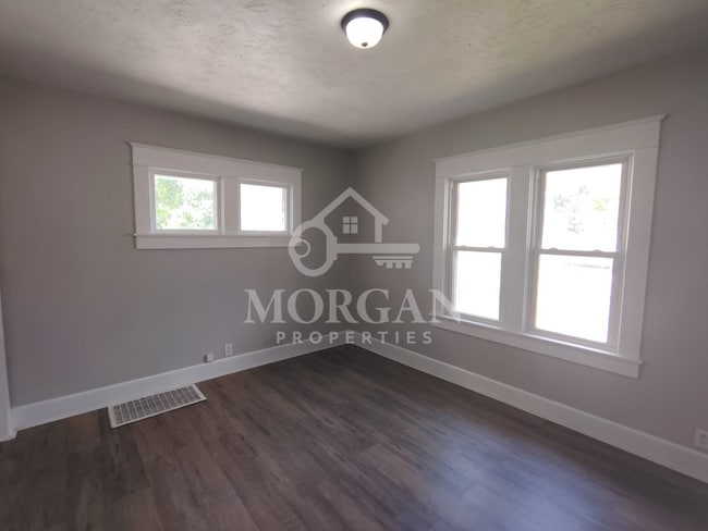 Photo - 1327 Arrow Ave