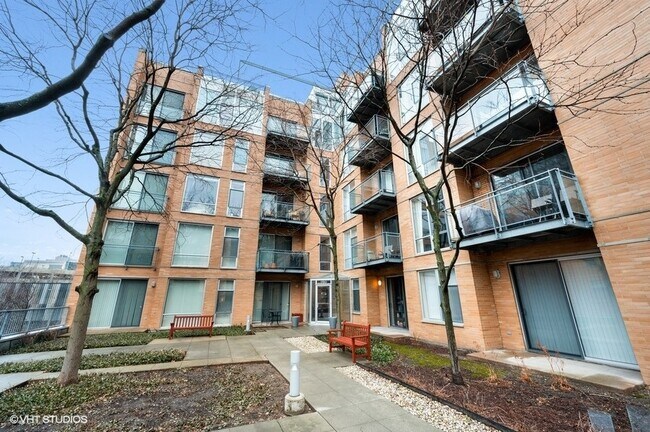 Photo - 1720 Oak Ave Condo Unit 511