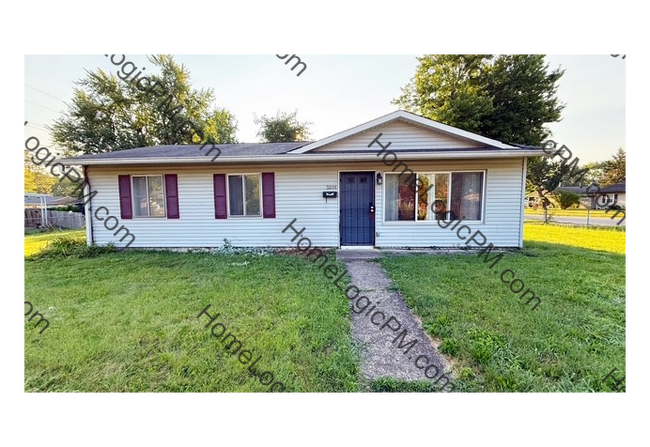 Building Photo - WEST SIDE 4 BEDROOM RANCH AVAILABLE NOW!