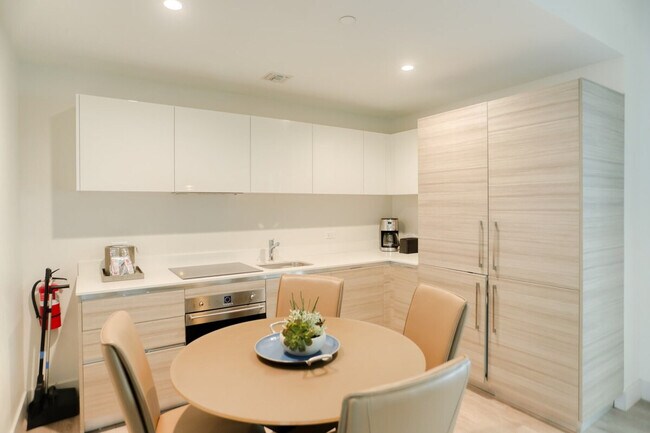 Photo - 209 N Ocean Dr Unidad ID1047769P