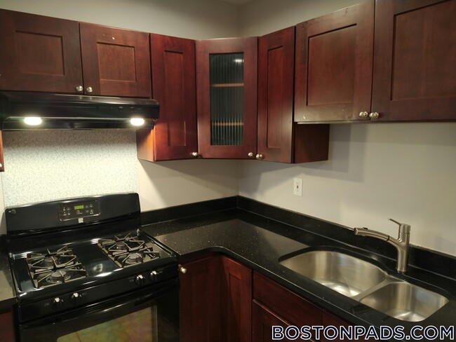 Photo - 44 Fenton St Apartment Unit 2