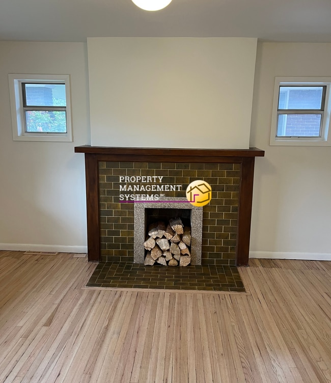 Photo - 3 Bedroom Home In Sugarhouse!