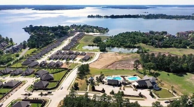 Building Photo - 8402 Coral Cove Pass Ln Rental