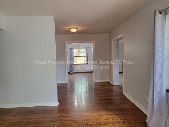 Photo - 4311 S Thatcher Ave