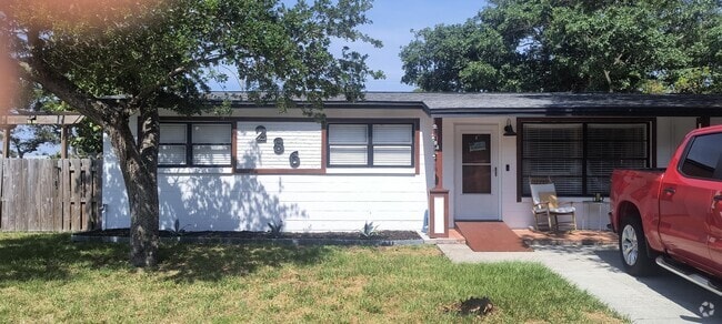 Building Photo - 286 S Orlando Ave Rental